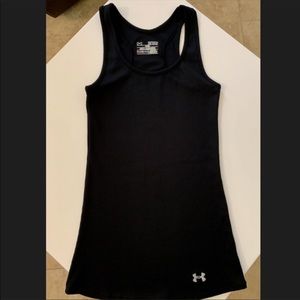 LOT of 4 Under Armour tanks. Like new. Size Med.